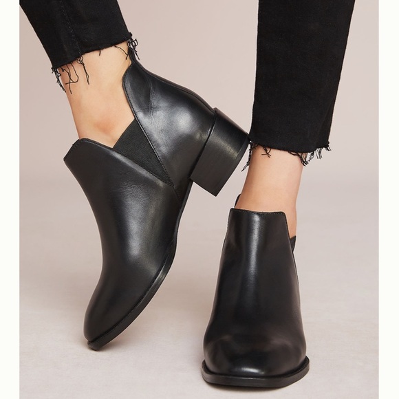 chelsea boots too big